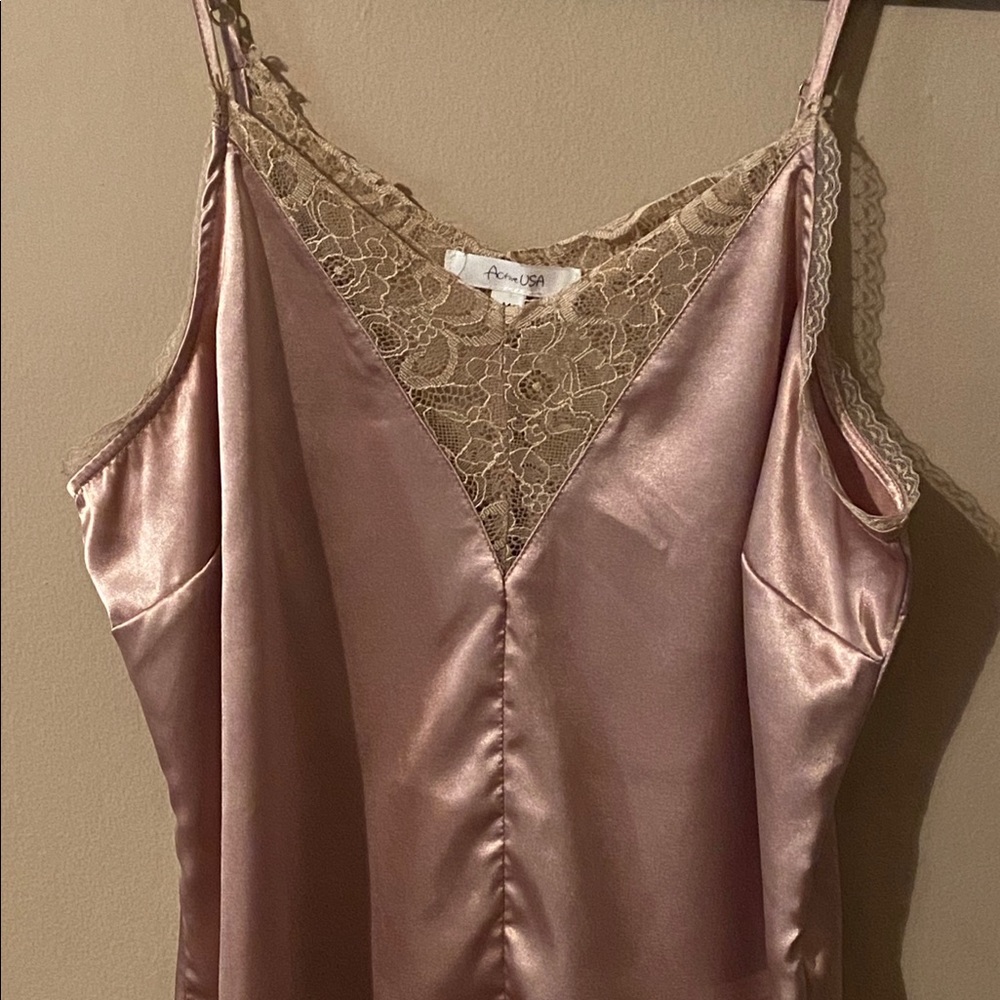 LACE SATIN CAMISOLE TOP